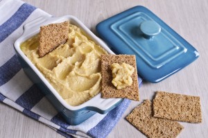 Hummus with oil, and unleavened bread in the ceramic plate