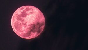 ¡Habrá Luna de fresa! Eventos astronómicos de junio 2024