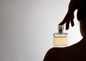 Perfumes que harán que todos te volteen a ver
