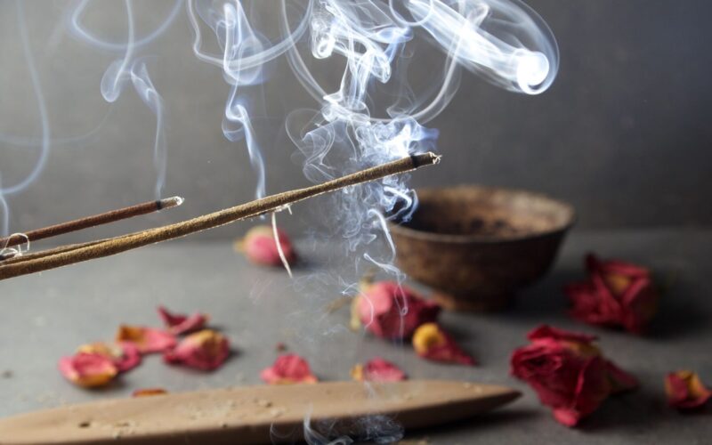 Incienso para cada ritual y emoción ¡Encuentra el ideal!