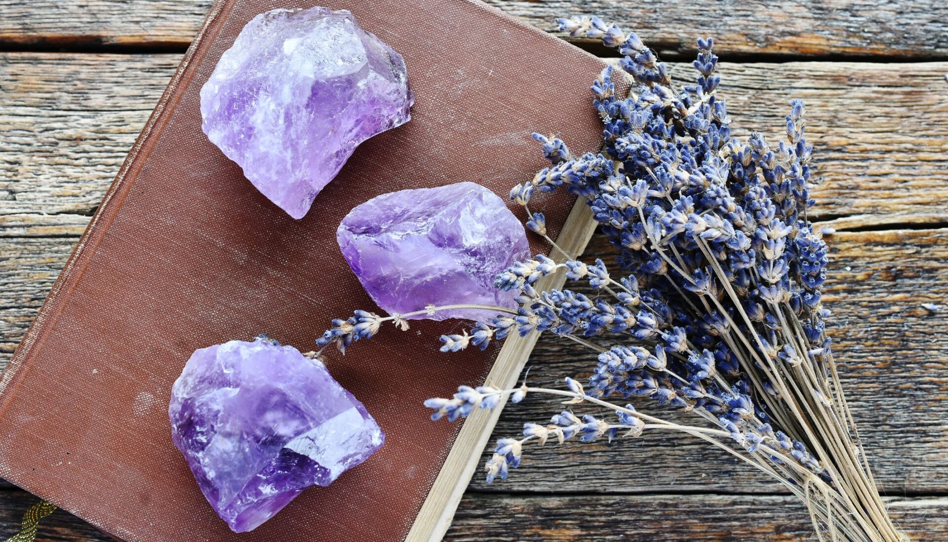 Piedra de protección para mamá según su mes de nacimiento