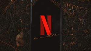 ¿Cuánto te gastas al año si tienes todas las plataformas de streaming? Suben los precios de HBO y Netflix