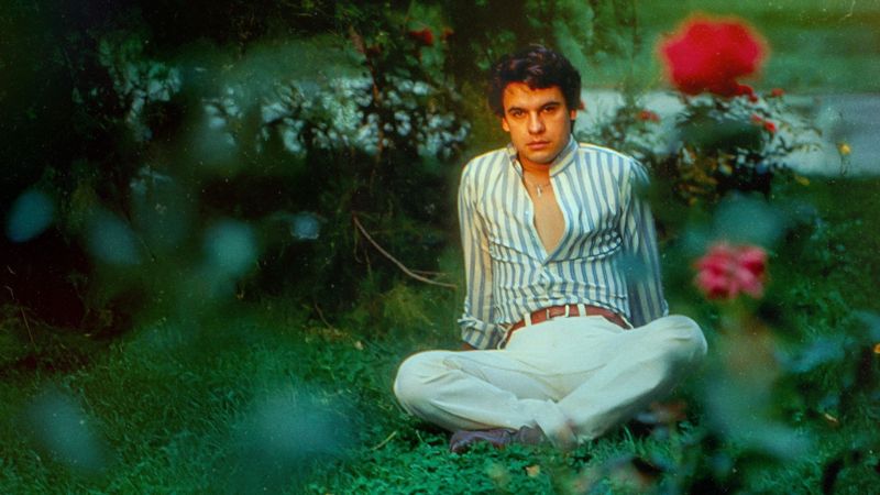 ¿Por qué ver la nueva serie de Juan Gabriel con material nunca antes visto?