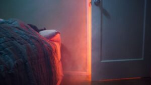 ¿Cierras la puerta para dormir? Esto dice de tu personalidad ¡aguas!
