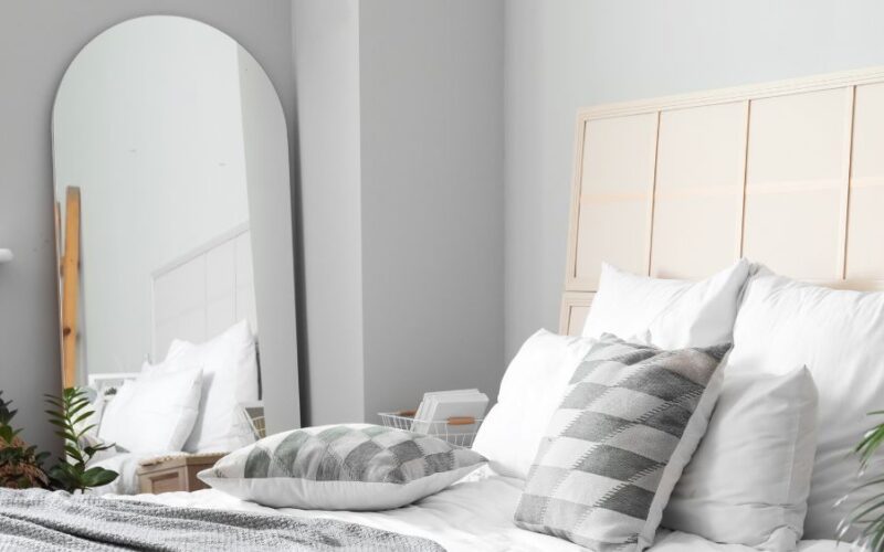 ¿Es malo dormir con un espejo en tu cuarto? ¡Hay problemas con la energía!