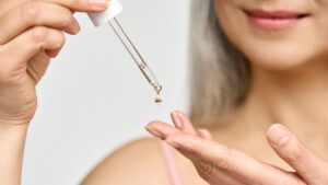 ¿Cómo prevenir el envejecimiento a los 40? ¡Hacks fáciles que puedes aplicar hoy!
