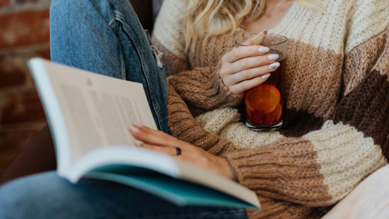 ¿Cómo leer 50 libros en un año? ¡Sigue este método si tienes poco tiempo!