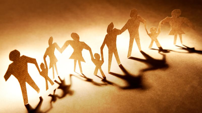 ¿Qué son las constelaciones familiares y qué puedes sanar?